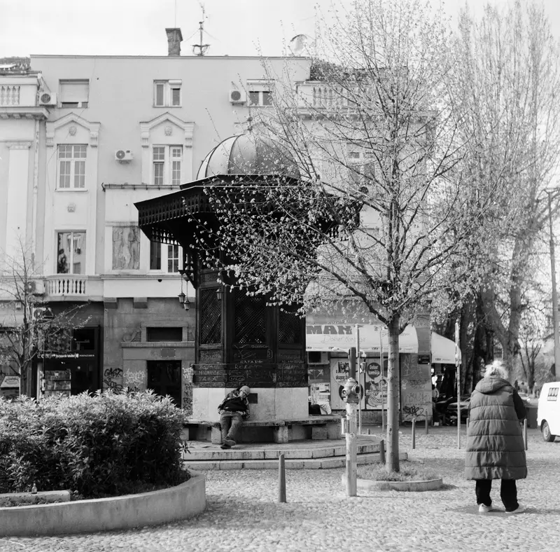 A replica of the Sarajevo Sebilj was installed in Skadarlija, Belgrade as a gift from the city of Sarajevo in 1989